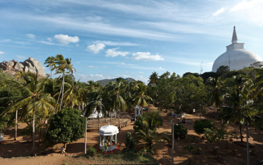 How Buddhism reached Sri Lanka